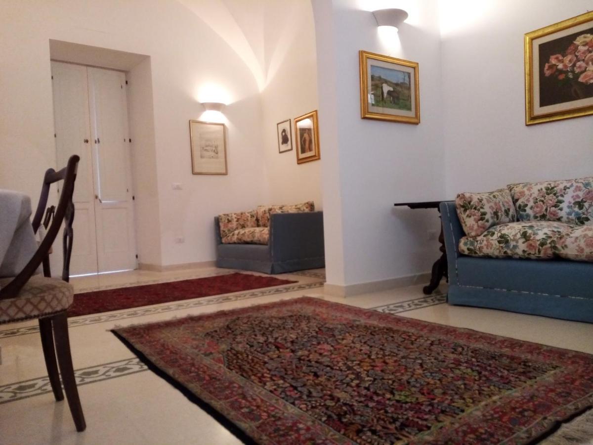 Dimora Storica Le Perle Bed & Breakfast Lecce Ngoại thất bức ảnh