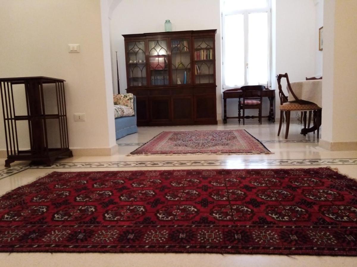 Dimora Storica Le Perle Bed & Breakfast Lecce Ngoại thất bức ảnh