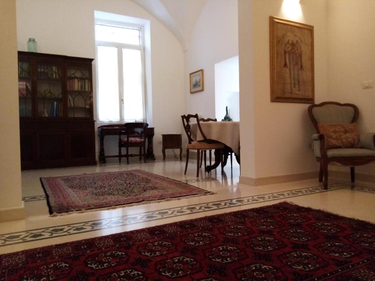 Dimora Storica Le Perle Bed & Breakfast Lecce Ngoại thất bức ảnh