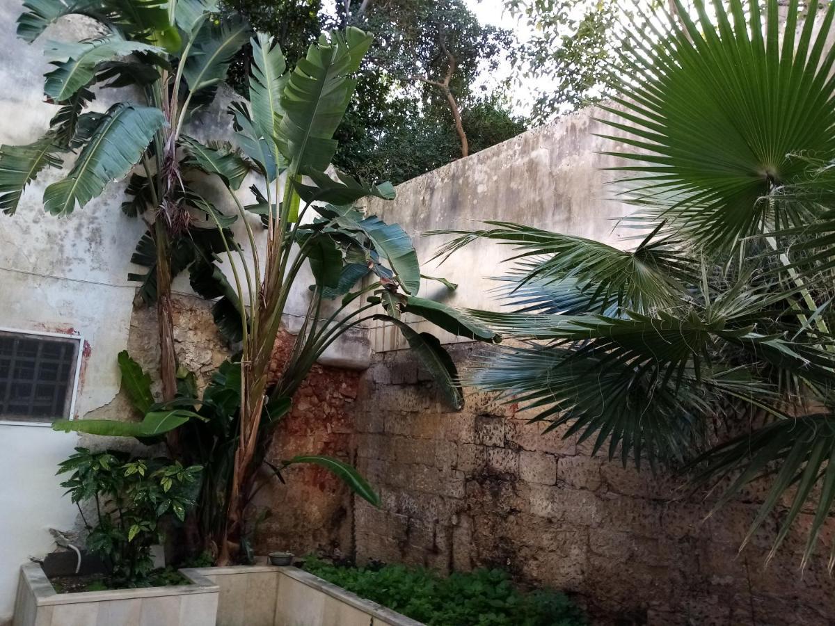 Dimora Storica Le Perle Bed & Breakfast Lecce Ngoại thất bức ảnh