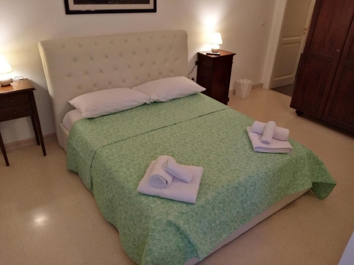 Dimora Storica Le Perle Bed & Breakfast Lecce Ngoại thất bức ảnh