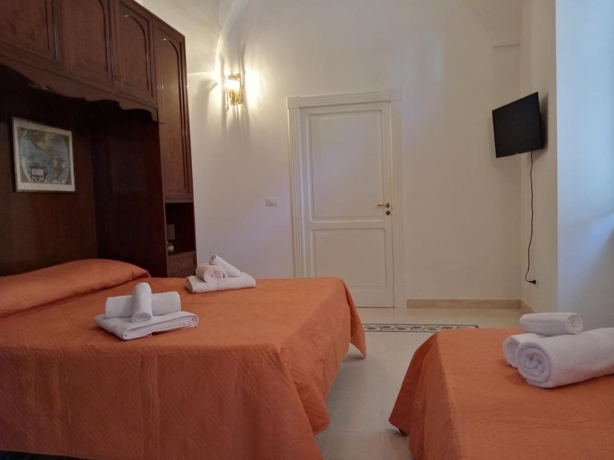 Dimora Storica Le Perle Bed & Breakfast Lecce Ngoại thất bức ảnh