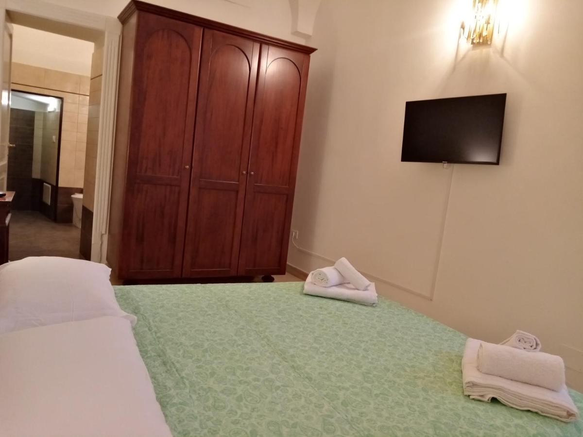 Dimora Storica Le Perle Bed & Breakfast Lecce Ngoại thất bức ảnh