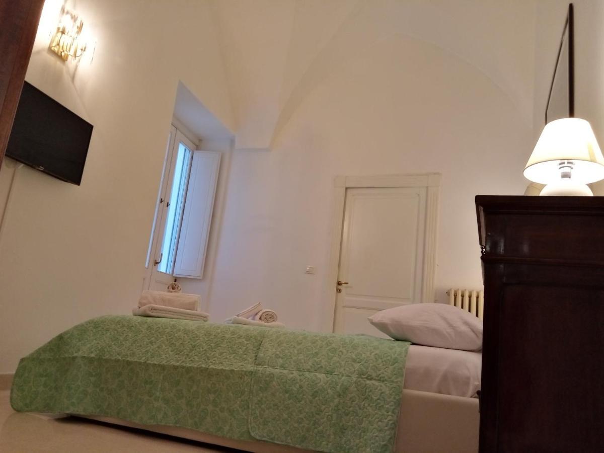 Dimora Storica Le Perle Bed & Breakfast Lecce Ngoại thất bức ảnh